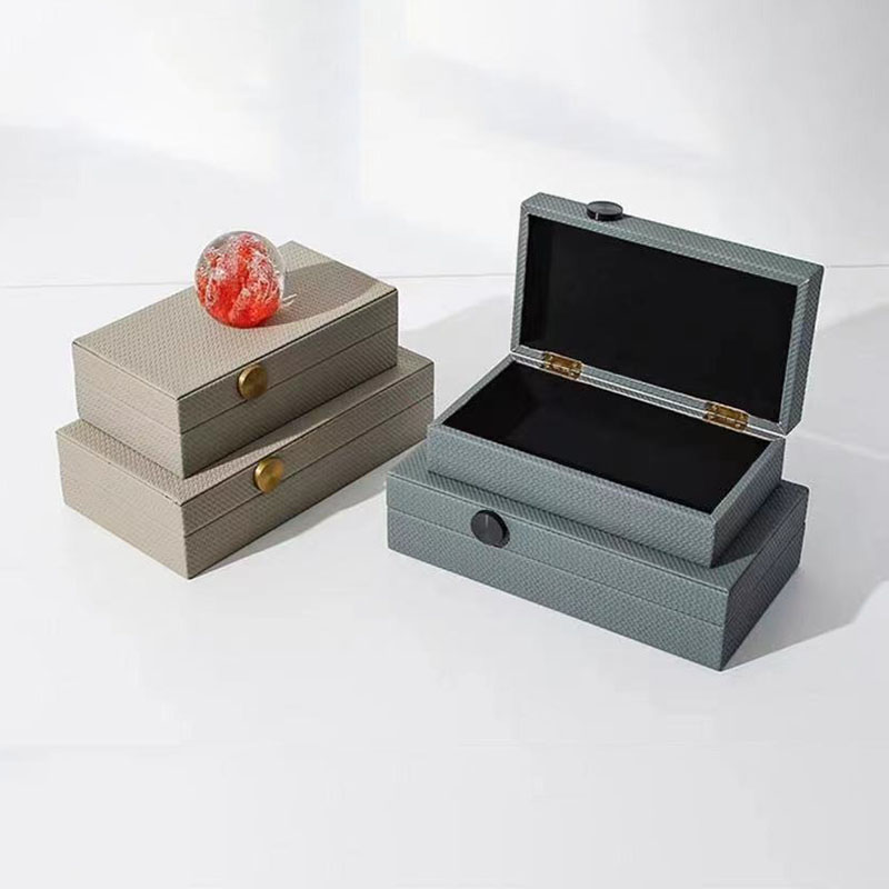 Małe skórzane pudełko na biżut – Women Accessories Display recenzja i cena