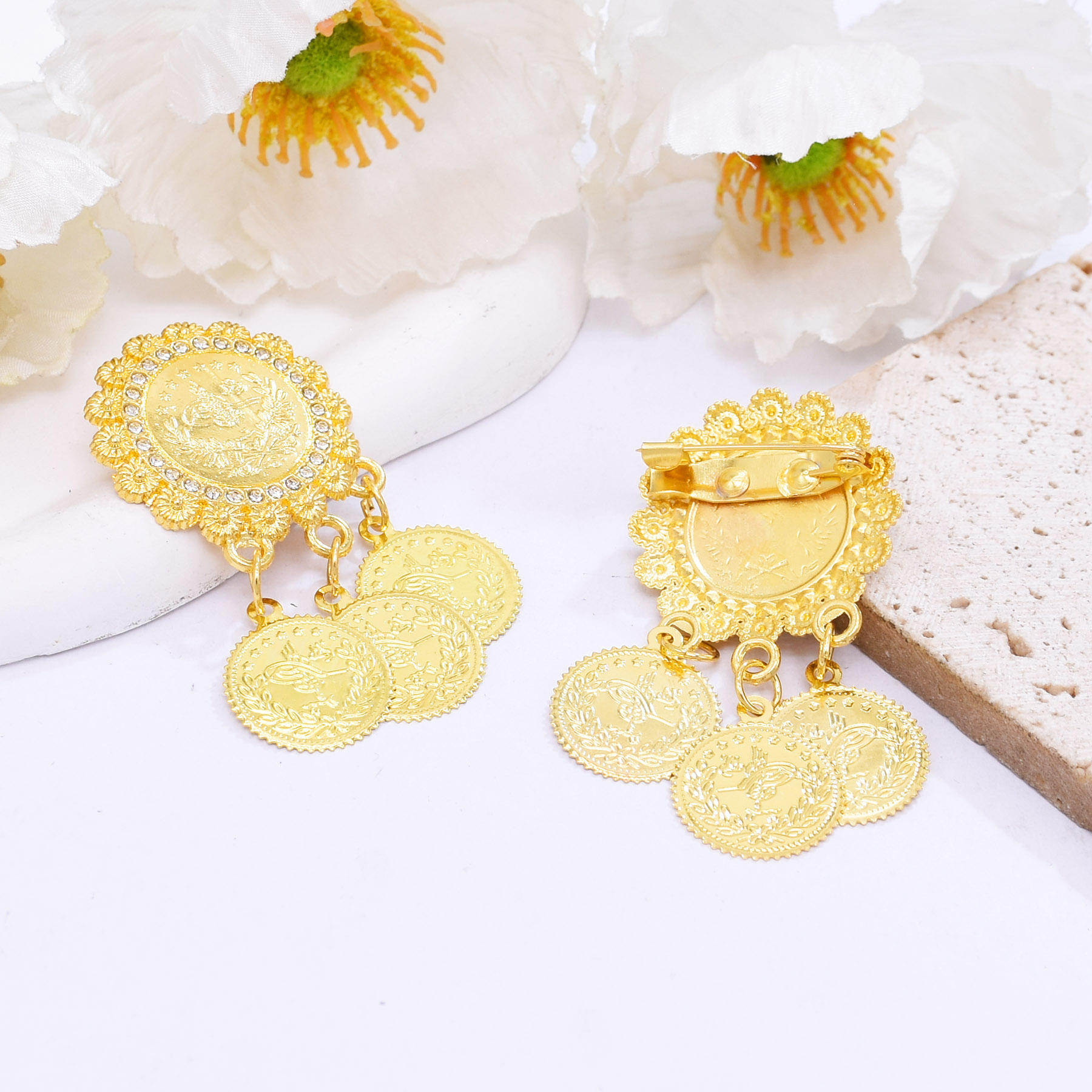 Modny wisiorek z monetami, bro – Women Accessories India recenzja i cena