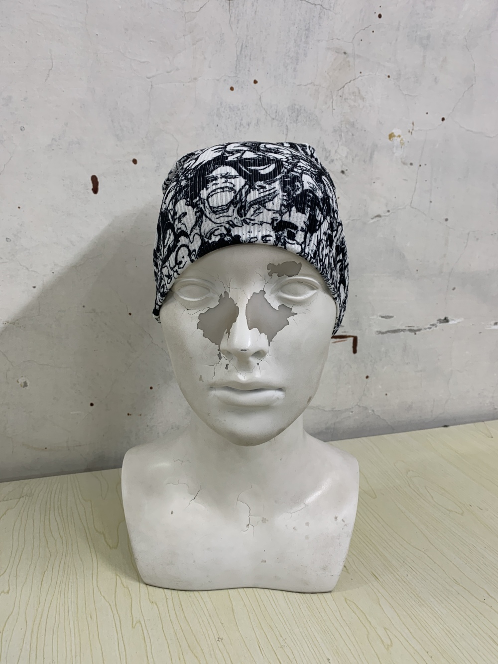 Luźna czapka beanie z nadrukie – Women'S Accessories Go Outdoors recenzja i cena